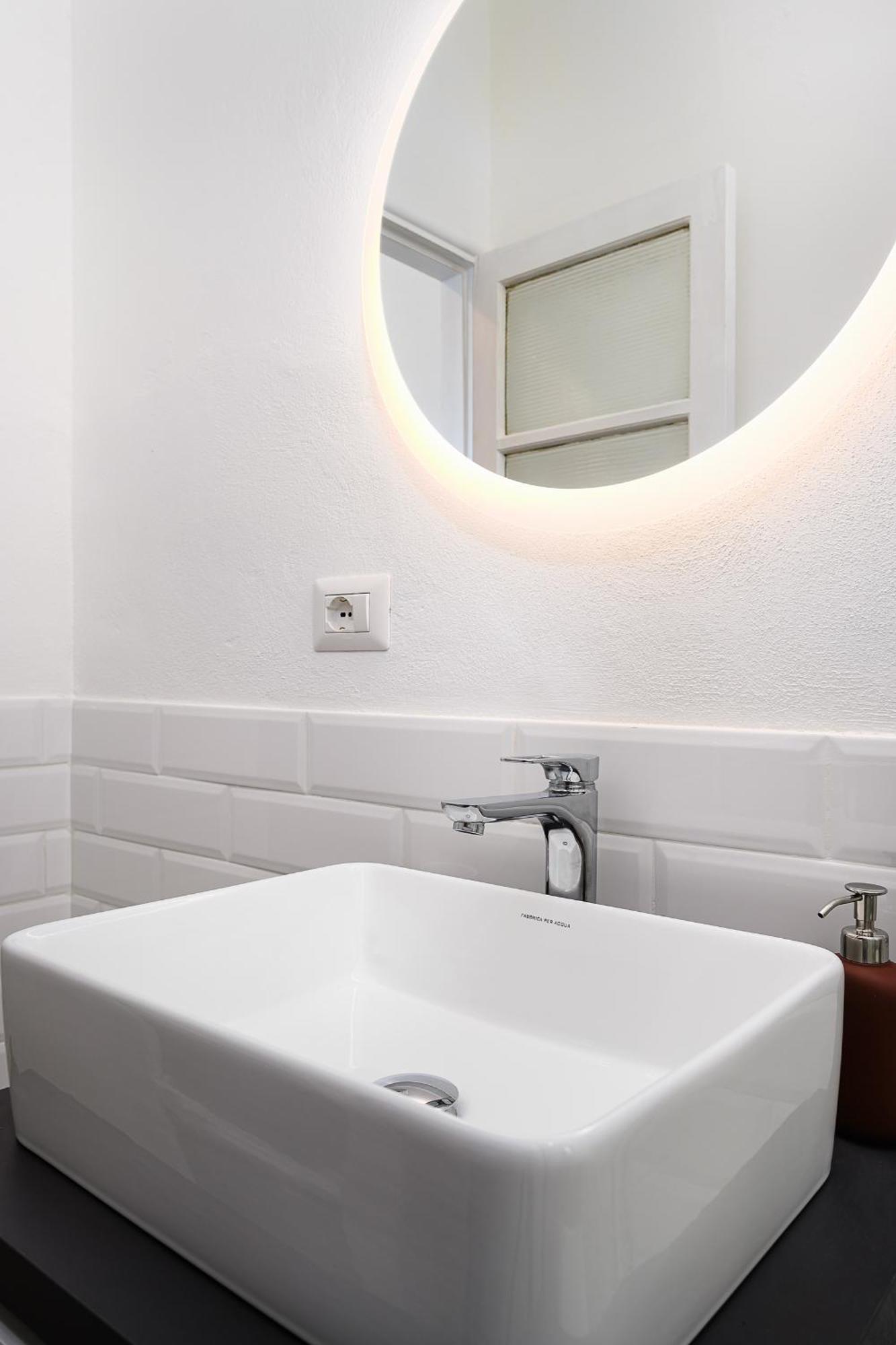 Sebino 17 - Monolocale Cool Lägenhet Milano Exteriör bild